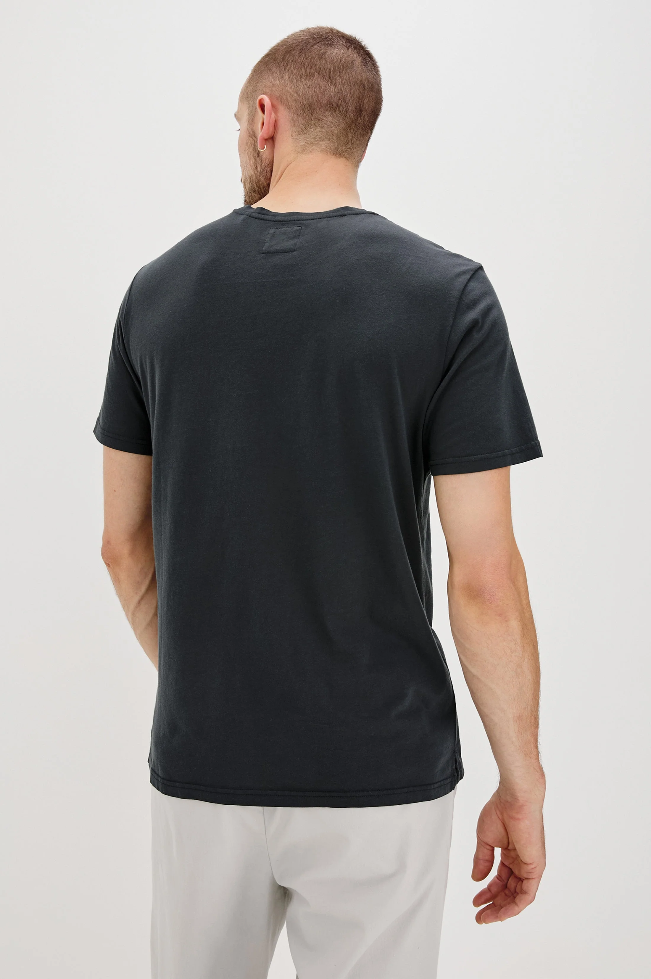 JOHNNY T-SHIRT - CARBON - Image 5